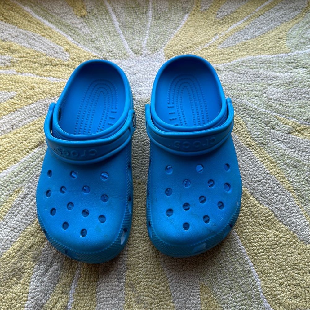 Crocs size J3 Blue Kids